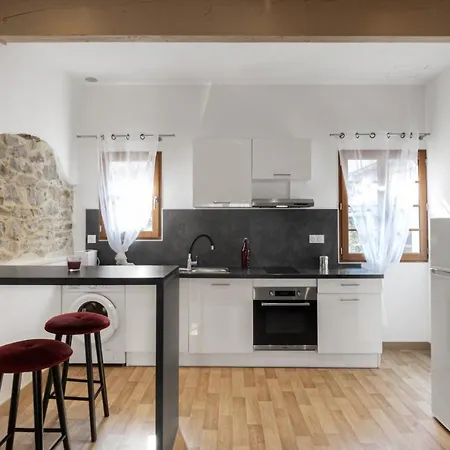 아파트 Donjon De La Bastide *
